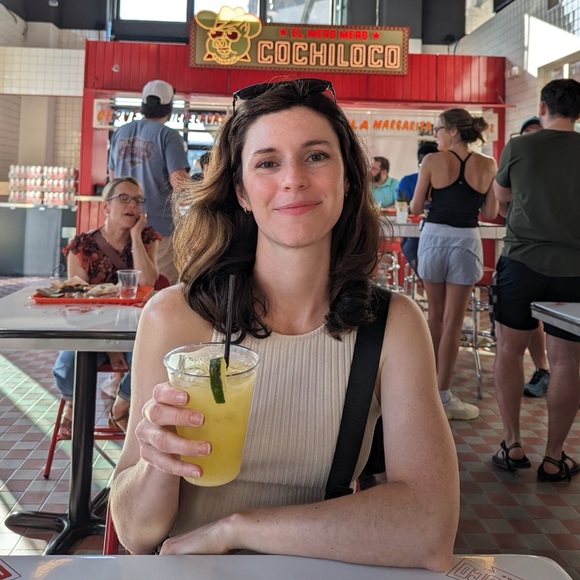 Meet your Posher, Megan - Picture 1 of 1